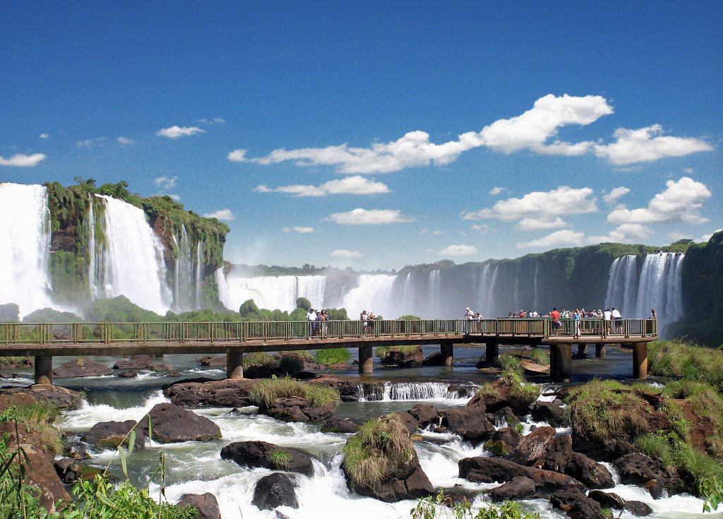 Foz do Iguaçu. Crédito da foto - Panorama do turismo [link aqui].